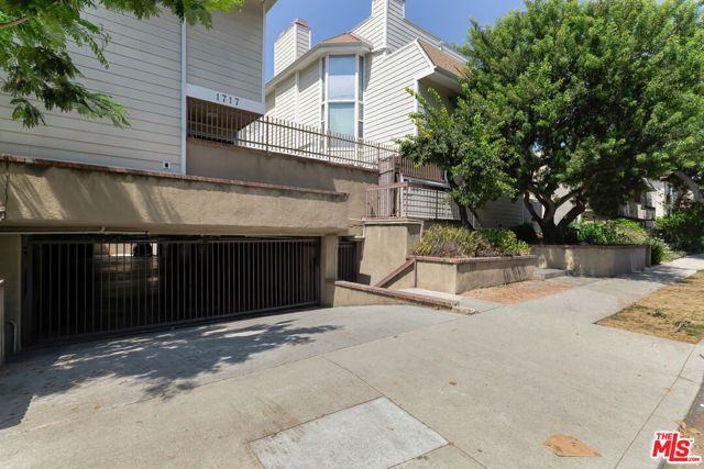 1717 Stoner Avenue 105, Los Angeles, CA 90025
