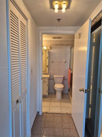 4001 Hillcrest Dr 509, Hollywood, FL 33021