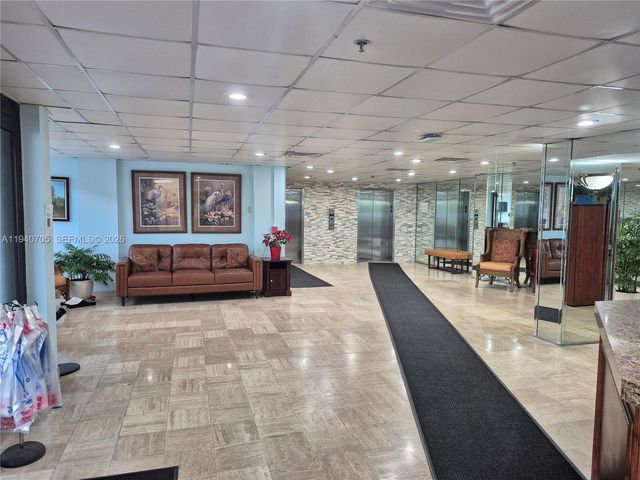 4001 Hillcrest Dr 509, Hollywood, FL 33021