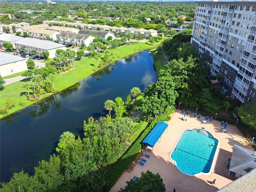 4001 Hillcrest Dr 509, Hollywood, FL 33021