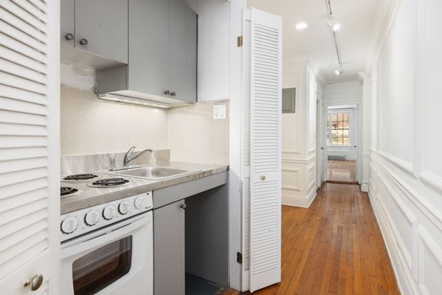 40 E 63RD Street, New York City, NY 10065