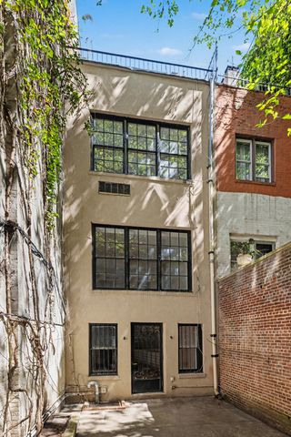 40 E 63RD Street, New York City, NY 10065