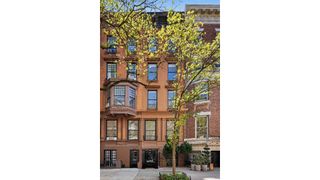 40 E 63RD Street, New York City, NY 10065