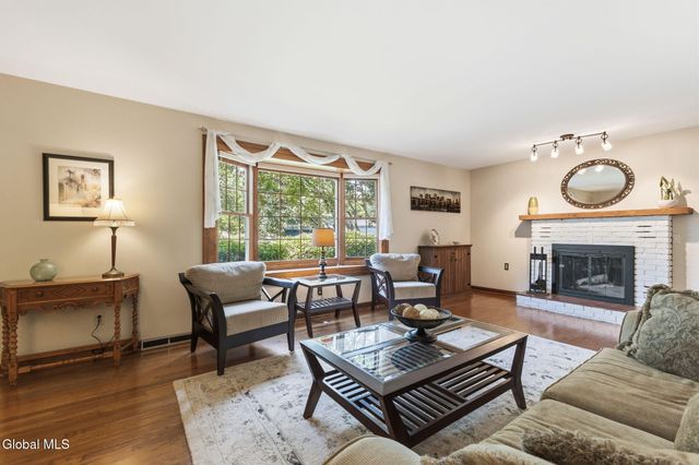 17 Northgate Drive, Guilderland, NY 12203