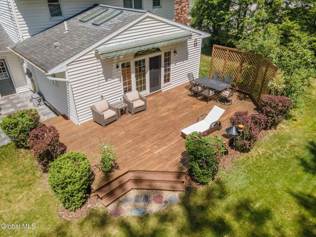 17 Northgate Drive, Guilderland, NY 12203