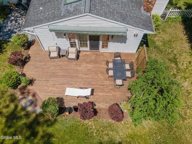 17 Northgate Drive, Guilderland, NY 12203