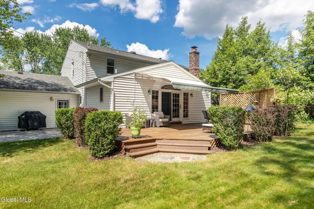 17 Northgate Drive, Guilderland, NY 12203