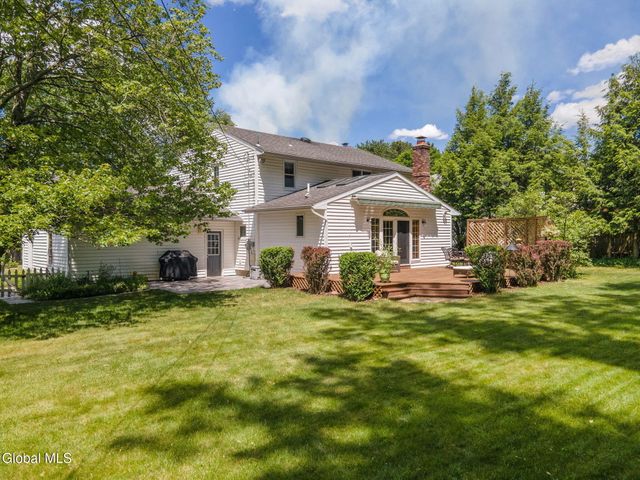 17 Northgate Drive, Guilderland, NY 12203