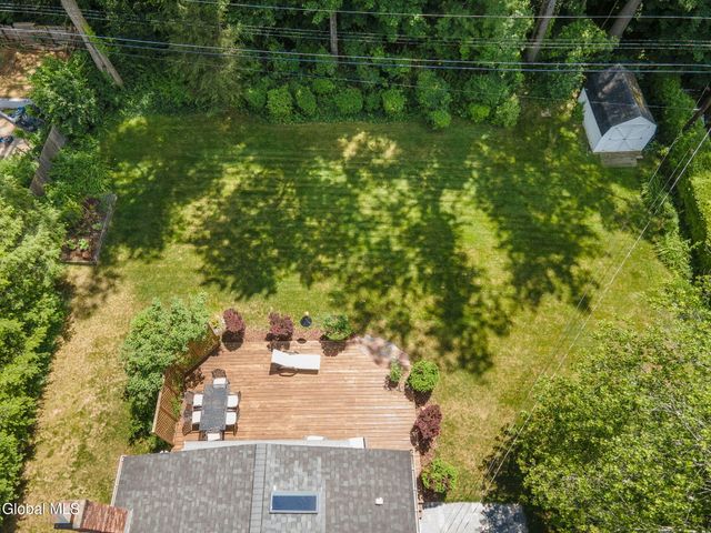 17 Northgate Drive, Guilderland, NY 12203