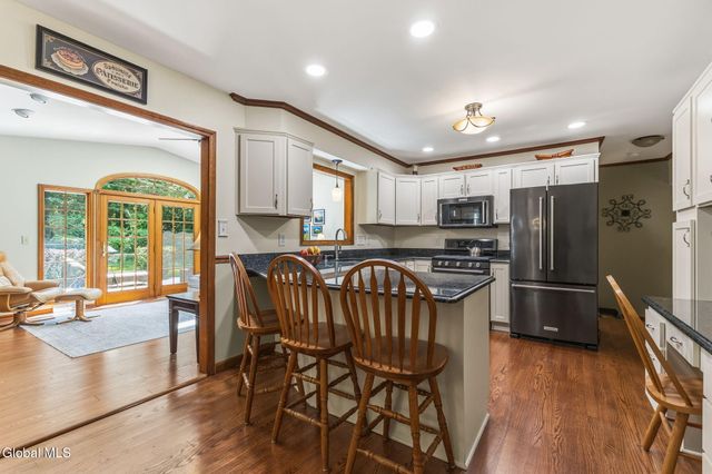 17 Northgate Drive, Guilderland, NY 12203