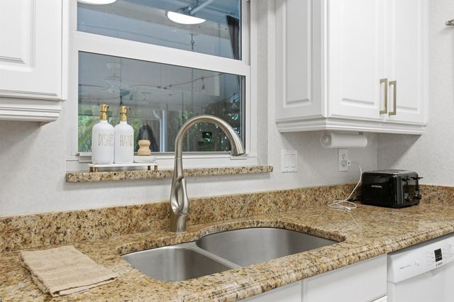 1905 Meadow Court, Palm Springs, FL 33406