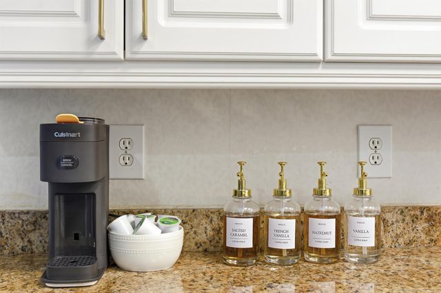 1905 Meadow Court, Palm Springs, FL 33406