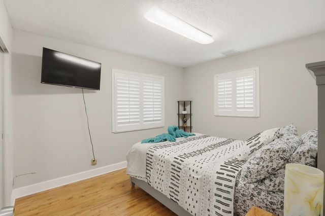 1905 Meadow Court, Palm Springs, FL 33406