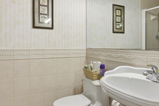 1905 Meadow Court, Palm Springs, FL 33406