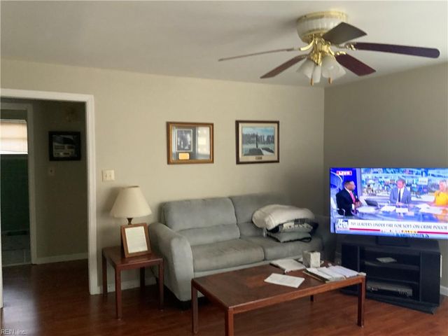 116 Latham DR, Newport News, VA 23605