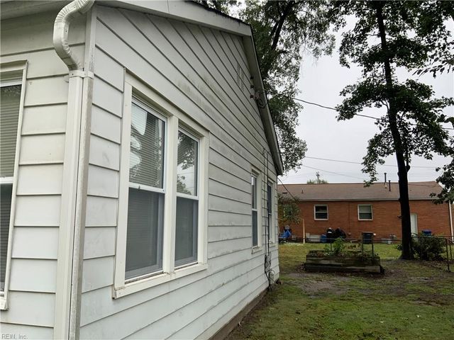 116 Latham DR, Newport News, VA 23605