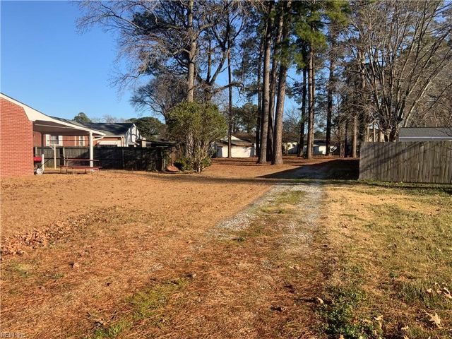 116 Latham DR, Newport News, VA 23605