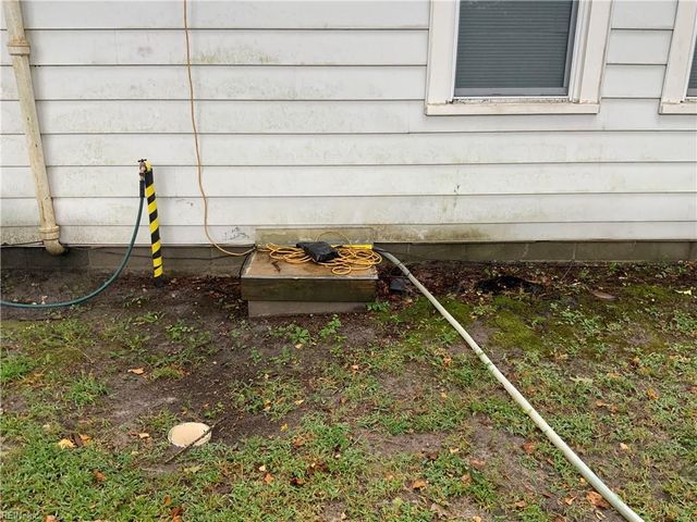 116 Latham DR, Newport News, VA 23605