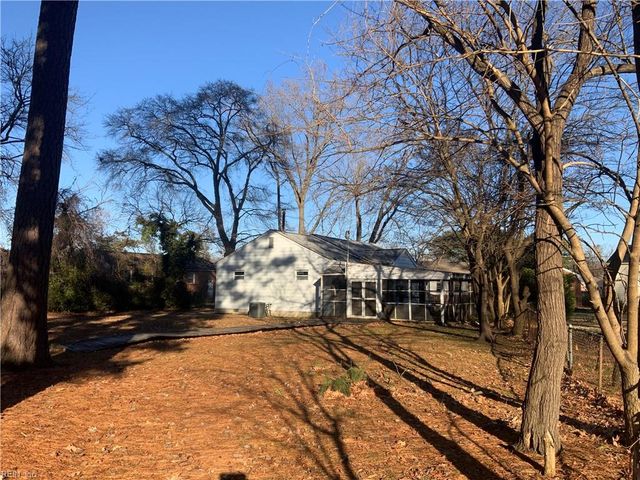 116 Latham DR, Newport News, VA 23605