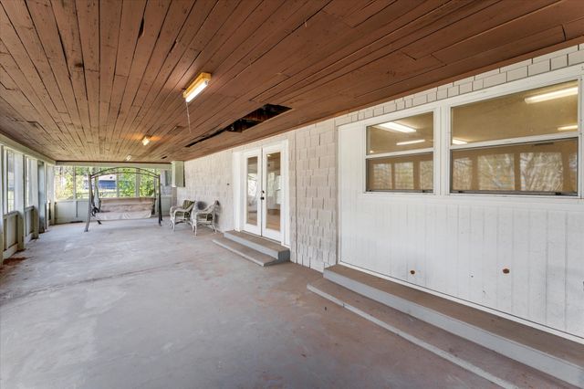 186 Plantation Avenue, Pottsboro, TX 75076