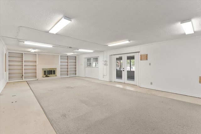 186 Plantation Avenue, Pottsboro, TX 75076