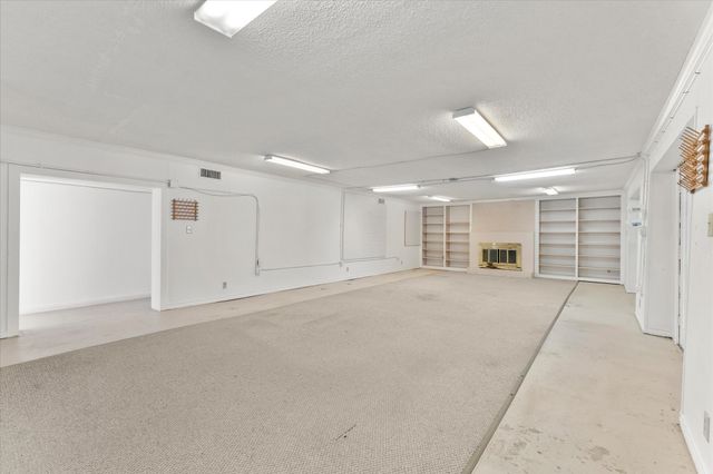 186 Plantation Avenue, Pottsboro, TX 75076