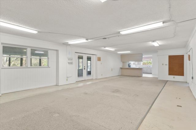 186 Plantation Avenue, Pottsboro, TX 75076