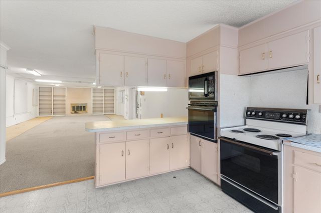 186 Plantation Avenue, Pottsboro, TX 75076