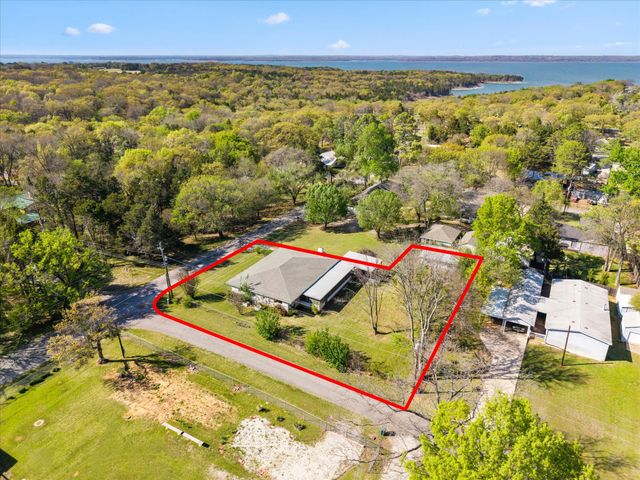 186 Plantation Avenue, Pottsboro, TX 75076