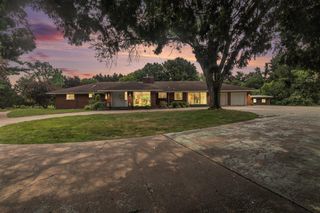 26841 Dutch Settlement Street, Lagrange Twp, MI 49047