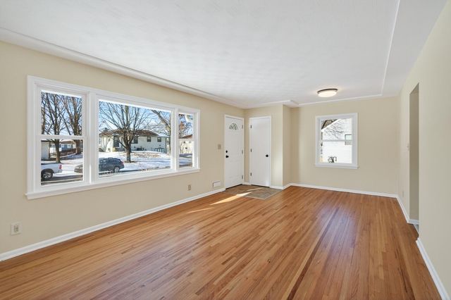 7541 4th Street NE, Fridley, MN 55432