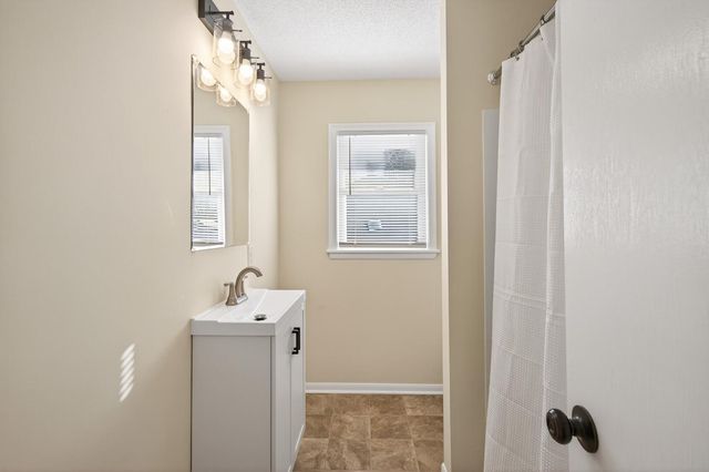 7541 4th Street NE, Fridley, MN 55432