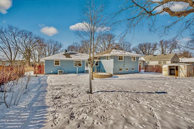 7541 4th Street NE, Fridley, MN 55432