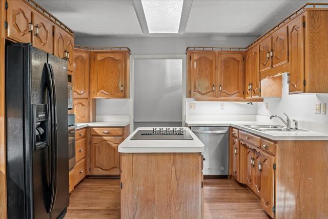 118 Dylark Dr, Waverly, TN 37185