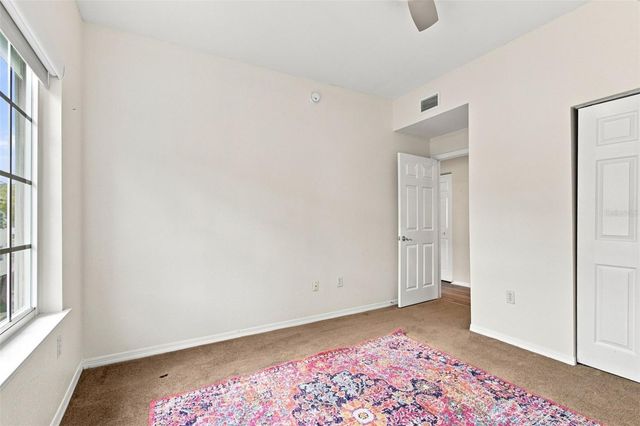 9801 MEADOW FIELD CIRCLE, Tampa, FL 33626