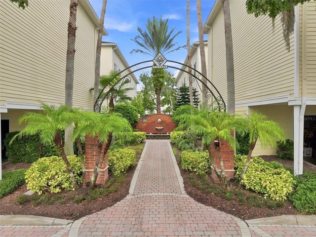 9801 MEADOW FIELD CIRCLE, Tampa, FL 33626