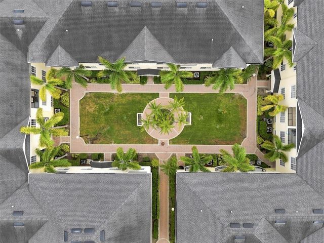 9801 MEADOW FIELD CIRCLE, Tampa, FL 33626