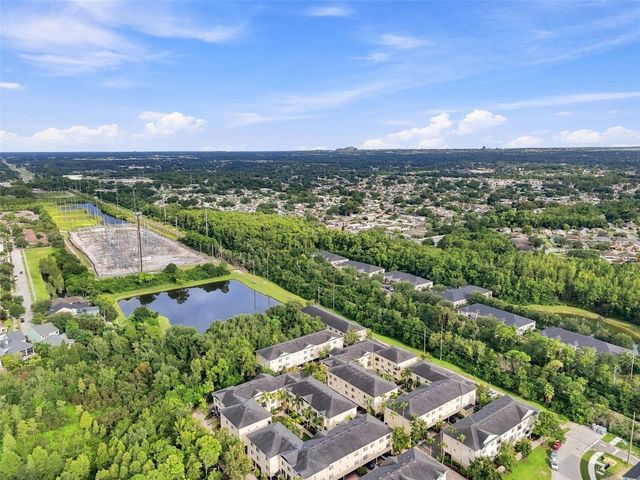 9801 MEADOW FIELD CIRCLE, Tampa, FL 33626