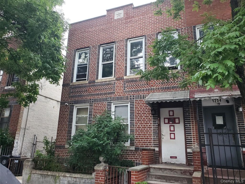 1256 Noble Avenue, Bronx, NY 10472 — exterior