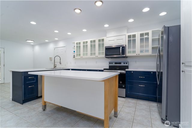 2104 Mark Street NE, Lacey, WA 98516