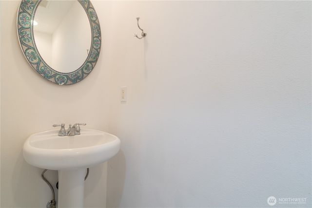 2104 Mark Street NE, Lacey, WA 98516