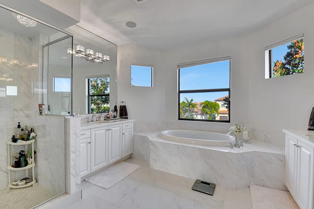 9766 Vitrail Lane, Delray Beach, FL 33446