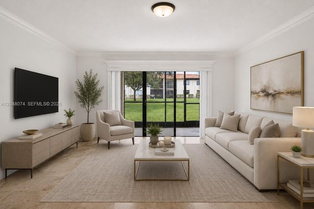359 Lakeview Drive 102, Weston, FL 33326