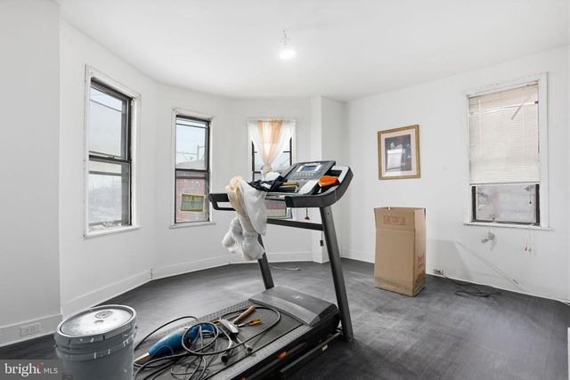 425 E ALLEGHENY AVE, Philadelphia, PA 19134