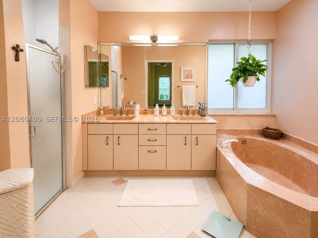 10411 NW 48th Mnr, Coral Springs, FL 33076