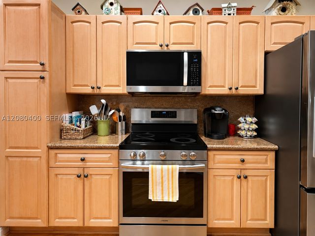 10411 NW 48th Mnr, Coral Springs, FL 33076