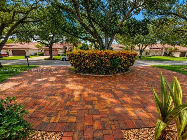 10411 NW 48th Mnr, Coral Springs, FL 33076