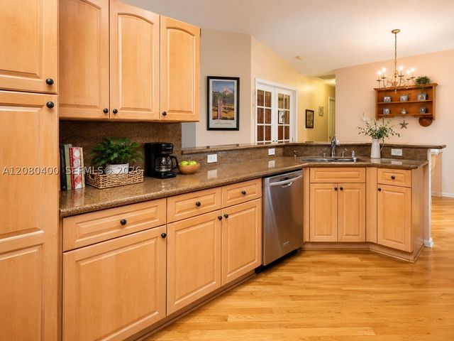 10411 NW 48th Mnr, Coral Springs, FL 33076