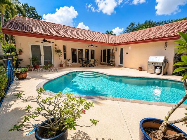 10411 NW 48th Mnr, Coral Springs, FL 33076