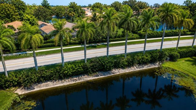 10411 NW 48th Mnr, Coral Springs, FL 33076